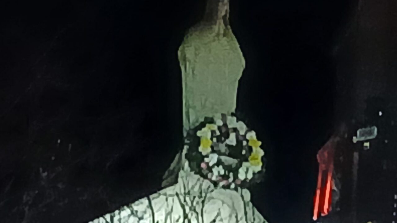 Bastia celebra la Madonna di Lourdes. La Vergine, una luce nella notte